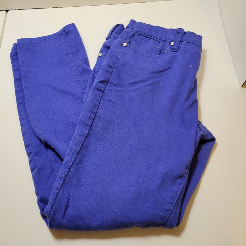 Venus straight leg pants with jewel buttons sz 10